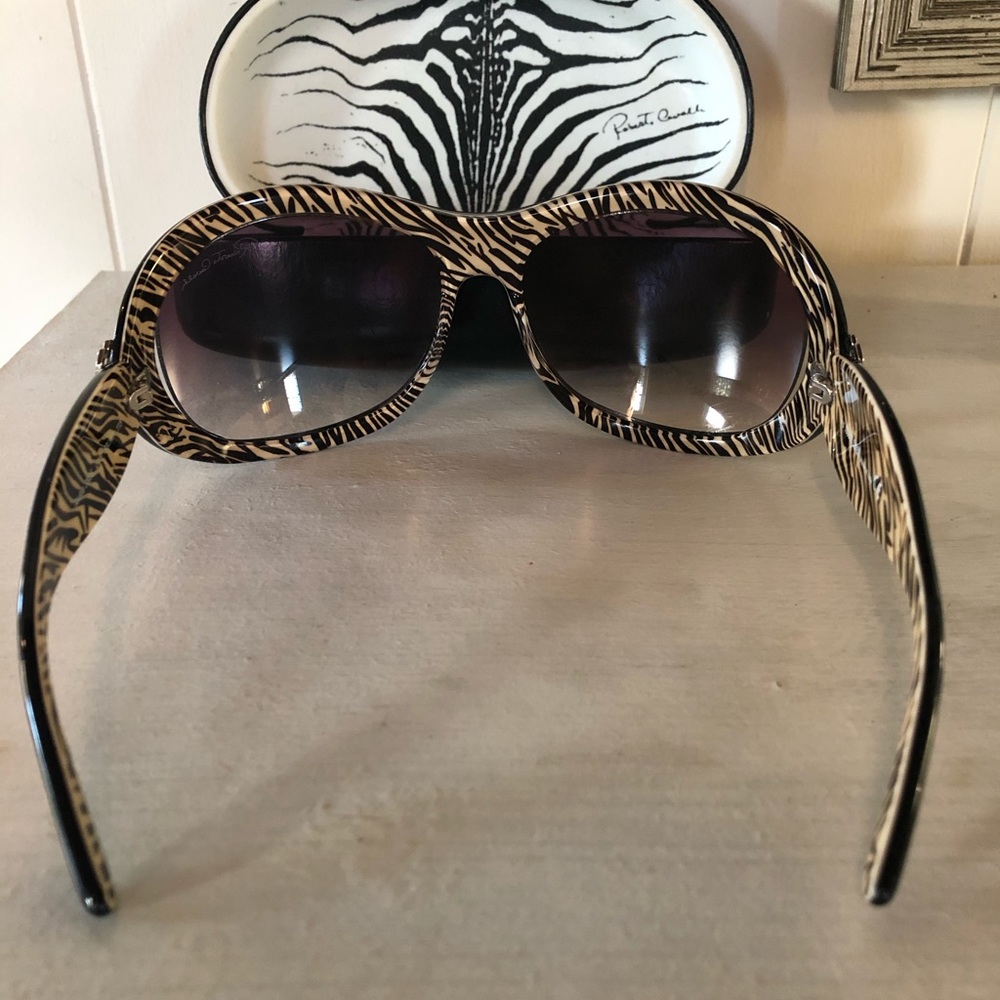 Roberto Cavalli Swarovski Monogram Sunglasses - Picture 4 of 4